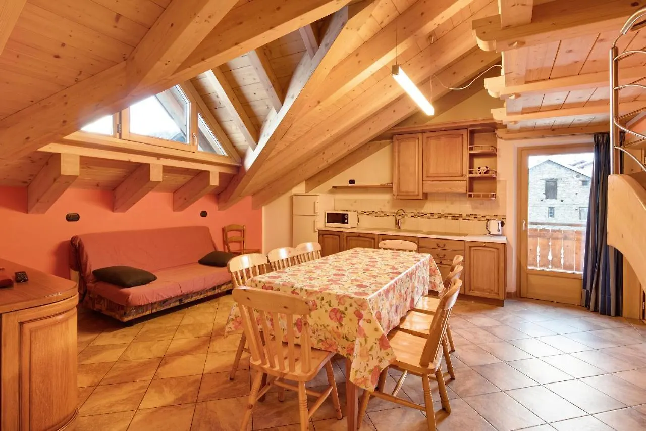 Arancione Al Bait Da Giulio Lejlighed Livigno Italien