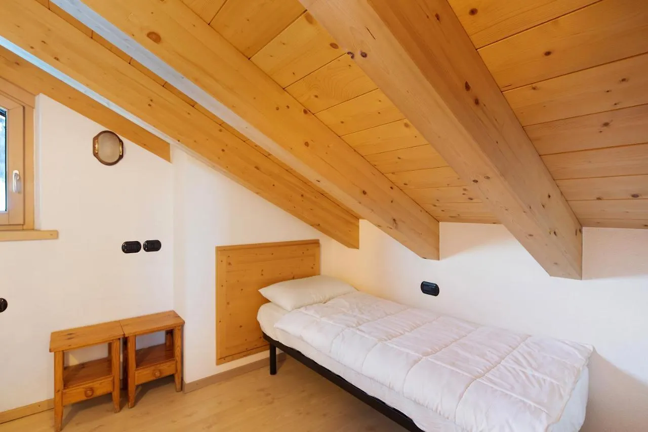 Arancione Al Bait Da Giulio Lejlighed Livigno 0*,